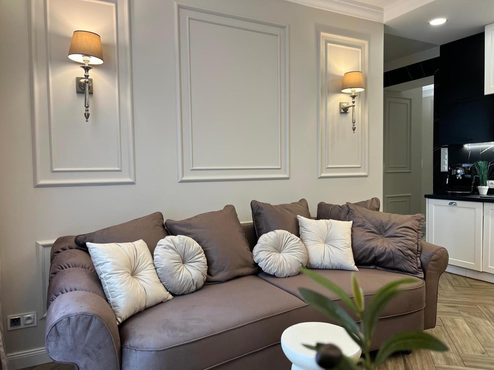 Family & Business Sauna Apartments Plac Wolnosci Centrum Downtow, - Piekny Apartament - 5 Bedroom With Private Sauna, Bath With Hydromassage, Parking, Catering Options Kielce Exterior photo